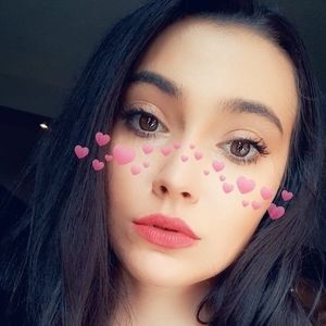 Meet your Posher, Cassandra